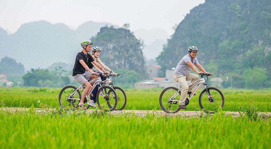 Đạp xe khám phá Ninh Bình 