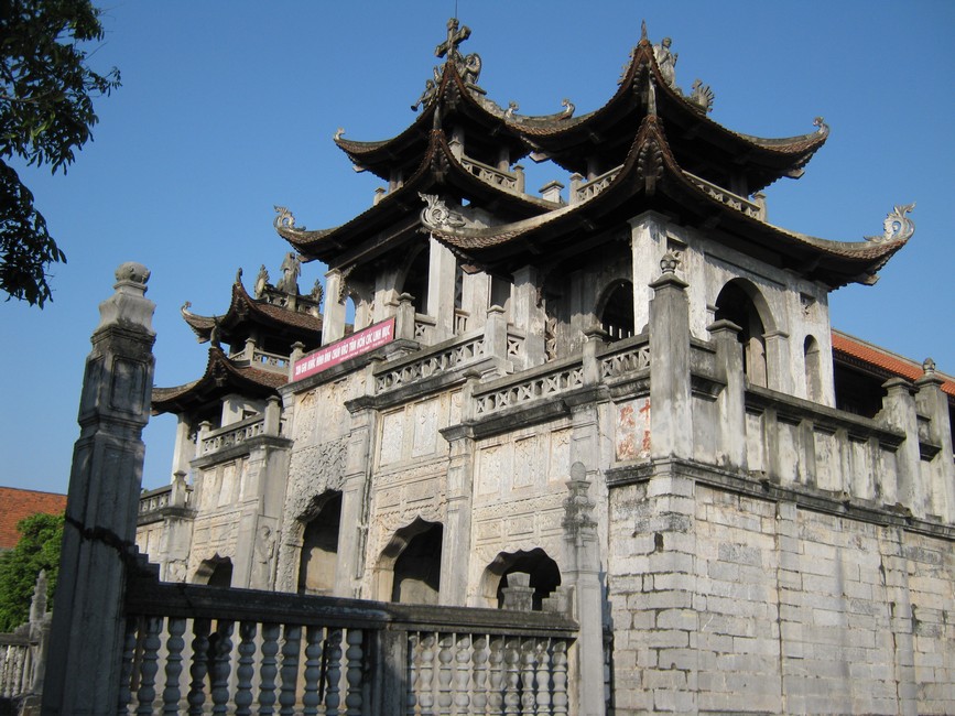 Cổ kính nhà thờ đá Phát Diệm