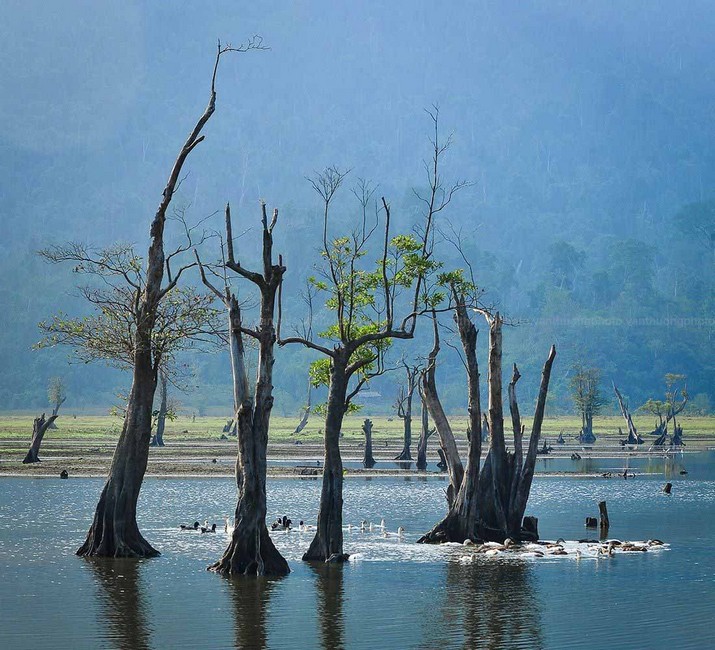 Hồ Noong mùa nước cạn